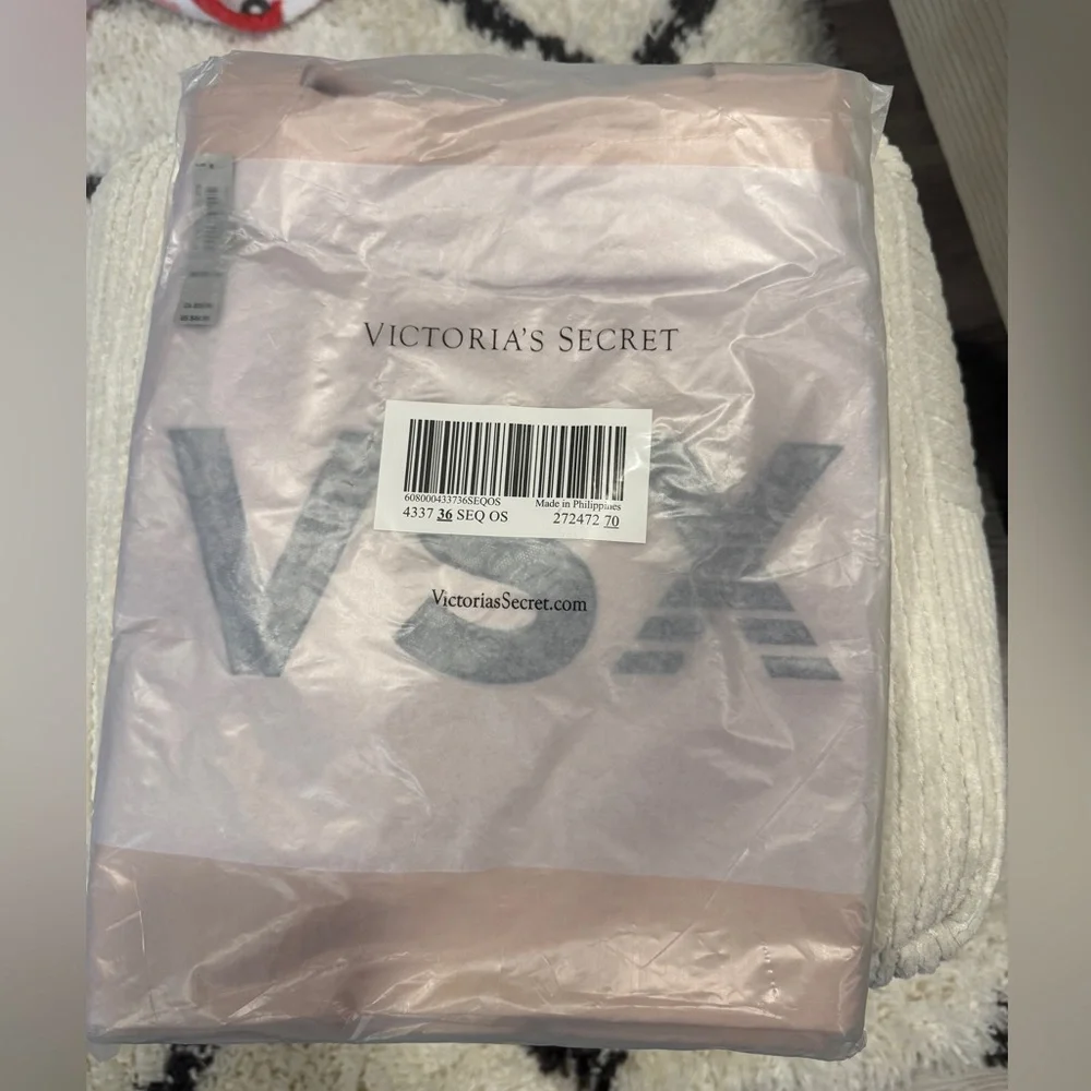 Victoria’s Secret VSX Tote Bag Pink Large Gym Travel Carryall NWT Logo Bag - Picture 6 of 11
